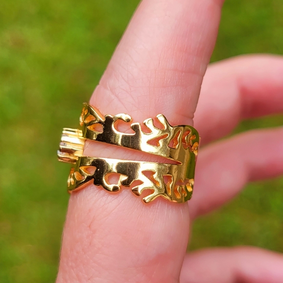 Ancient Hieroglyphs Diamond Gold Ring - Picture 3 of 11